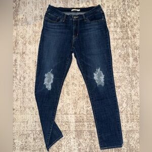 Levi’s 711 Skinny Jeans